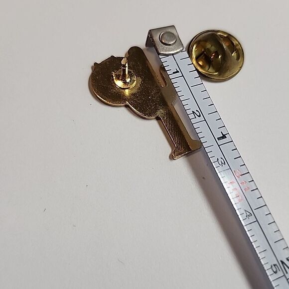 Cactus and Dove Enamel Pin - Picture 4 of 4